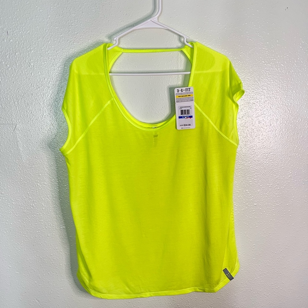 NWT‎ Womens XL Under Armour shirt